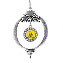 Load image into Gallery viewer, Don't Tread on Me Circle Holiday Ornament