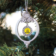 Load image into Gallery viewer, Don&#39;t Tread on Me Circle Holiday Ornament
